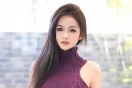 [秀人网] 2024.01.05 No.7918 谭小灵 紫色上衣[76P/718MB]