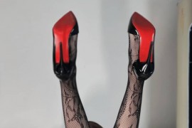 【微-密】白龙猫女-蟒蛇丝袜 [33P3V-991M]