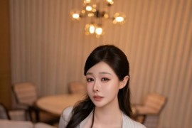 [秀人网] 2025.03.14 NO.10022 小逗逗 黑浅色上衣[80P/781MB]