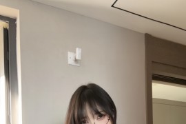 【微-密】琳铛铛-性感单反大作[20P1V-104MB]