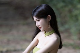 [秀人网] 2023.08.16 No.7241 程程程- 果绿色露肩连衣长裙[84P/820MB]