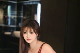 [秀人网] 2025.03.14 NO.10015 小紫藤 首套写真[73P/724MB]