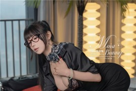 咬一口兔娘 4月作品 总裁攻略 [127P1V-1.64G]