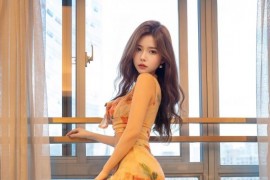 [秀人网] 2025.01.21 NO.9792 拍黄瓜girl 碎花裙[78P/787MB]