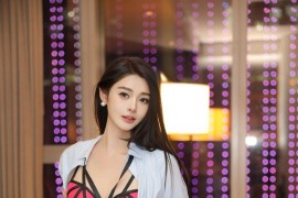 [秀人网] 2025.03.28 NO.10086 Candy糖糖 黑色短裙[87P/851MB]