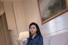 [秀人网] 2024.12.03 NO.9543 安然anran 深色深蓝色上衣[81P/747MB]