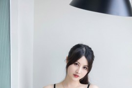 [秀人网] 2023.11.01 No.7592 诗诗kiki 蓝绿色露肩长裙