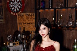 [秀人网] 2025.01.26 NO.9828 绮里嘉ula 红色吊带短裙[82P/937MB]