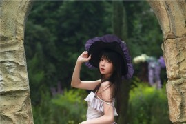 桜桃喵 魔女 花园 [13P-63MB]