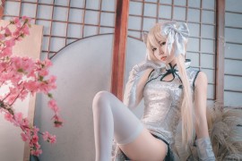白易子 罪恶王冠旗袍