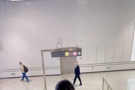 【微-密】水蜜桃米米-酒店Q趣 [28P1V-225M]