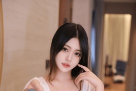 [秀人网] 2024.08.13 NO.9008 蛋蛋宝 蓝色超短牛仔裤[85P/833MB]