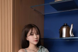 [秀人网] 2023.11.24 No.7721 鱼子酱Fish绿灰色上衣[80P/784MB]