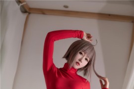羽生三未 私房红色毛衣 [24P-218MB]