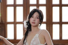 [秀人网] 2025.04.25 NO.10198 橙子酱Lillian 白色雷丝服[79P/727MB]