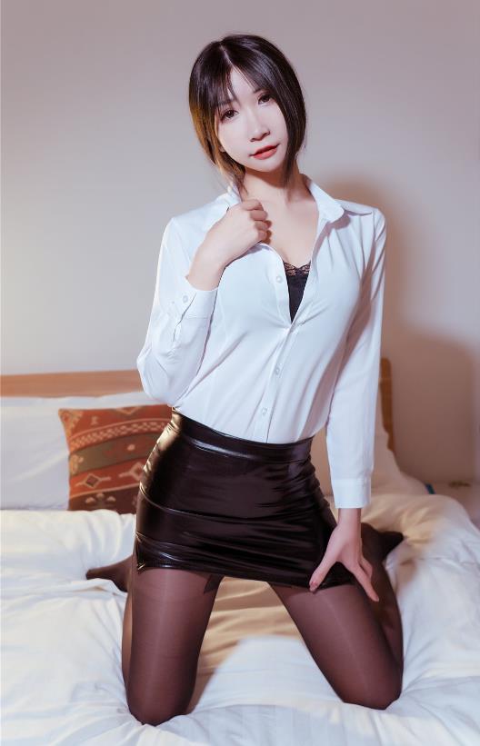阮邑_Fairy 超清美图图集[26套+][持续更新] 第8张