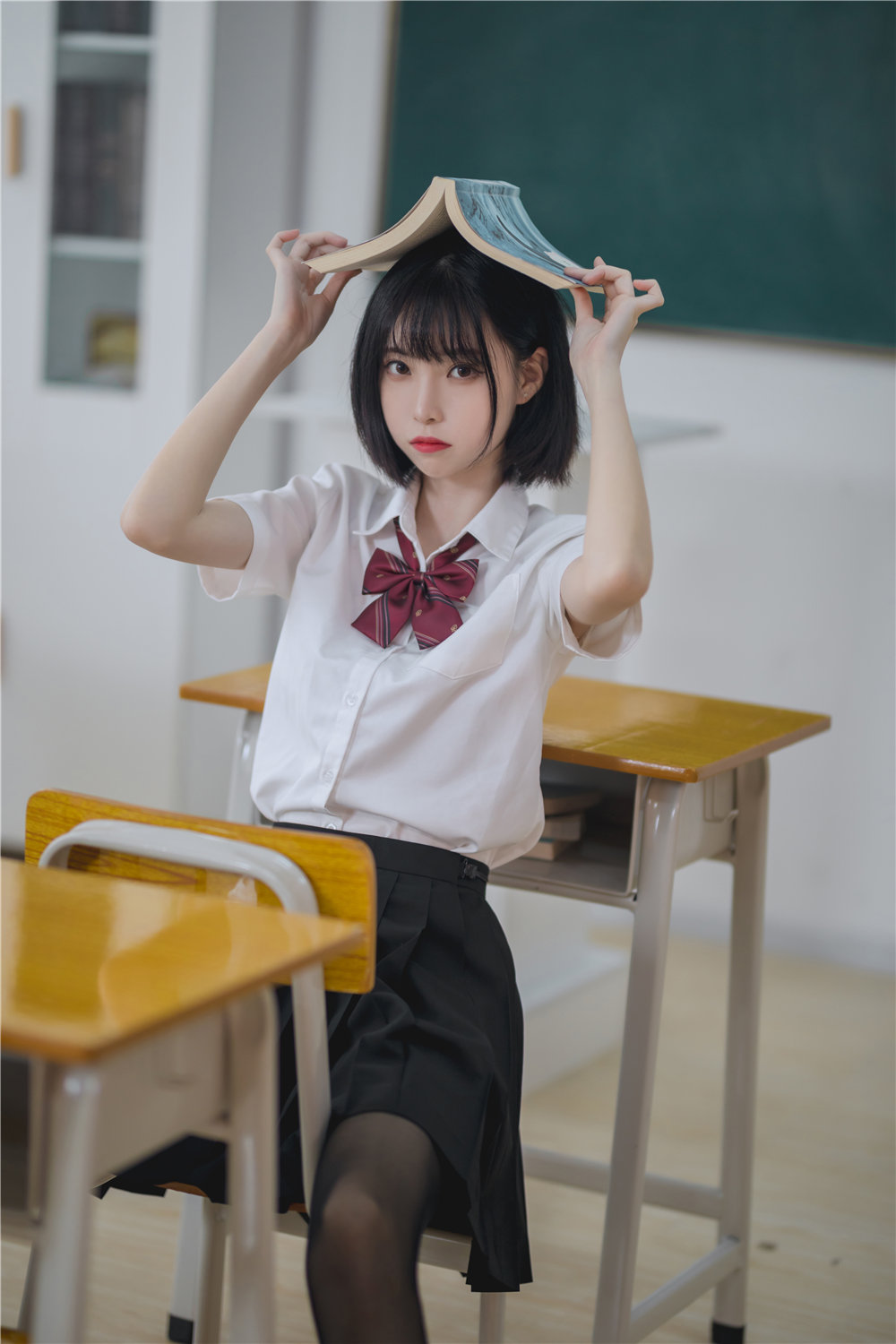 许岚LAN 超清美图图集[35套][持续更新] 第1张