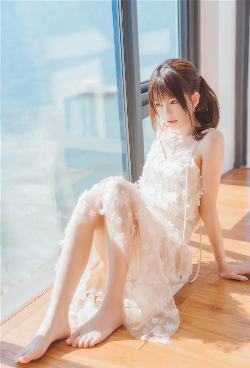 桜桃喵 粼光 [25P-190MB] 第1张