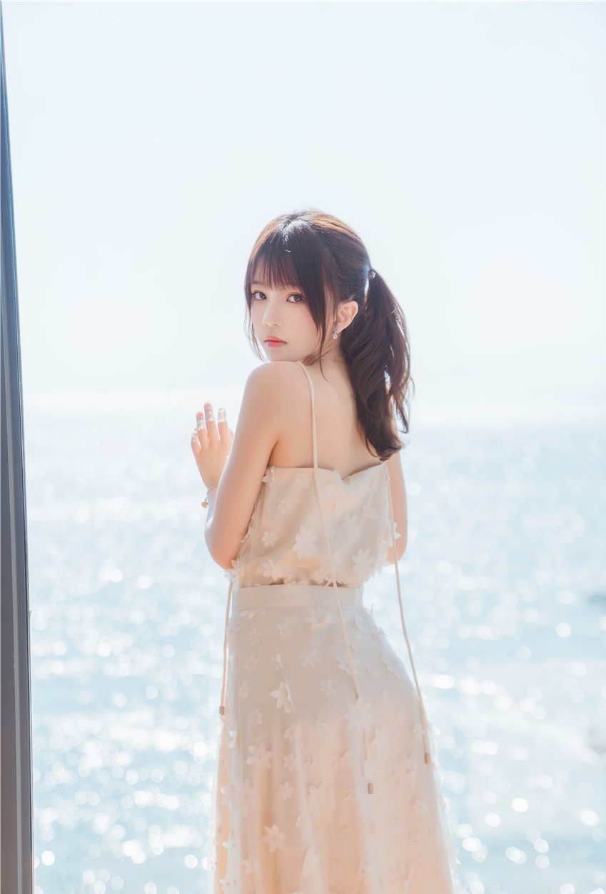 桜桃喵 粼光 [25P-190MB] 第2张