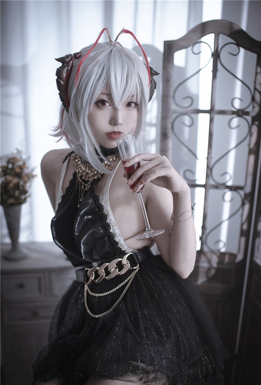 切切celia 明日方舟 W 礼服 [20P-130MB] 第3张