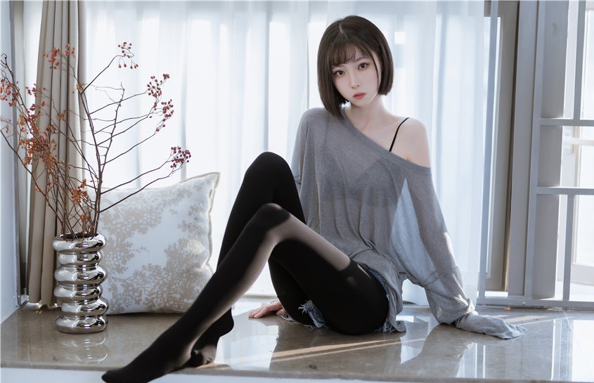 许岚LAN 半透毛衣 [40P-568MB] 第1张