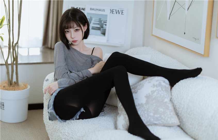 许岚LAN 半透毛衣 [40P-568MB] 第2张