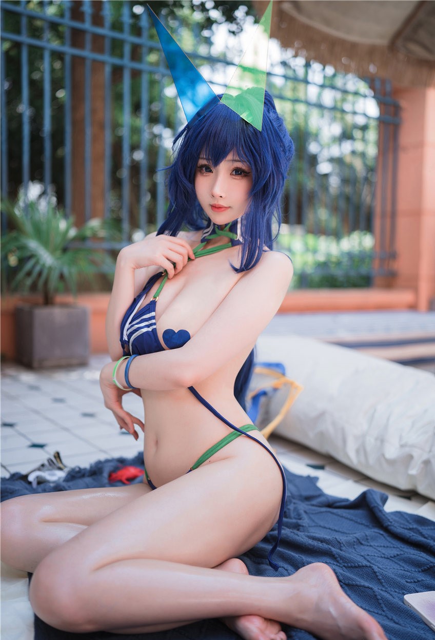 rioko凉凉子 碧蓝航线 花园 [40P1V-680MB] 第1张