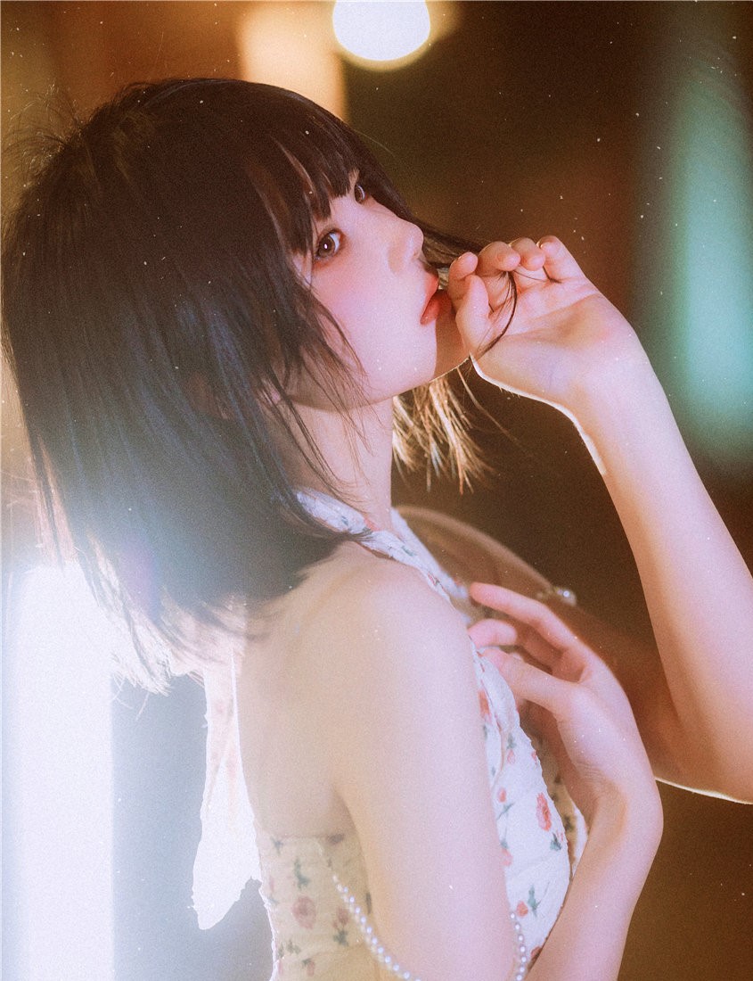 桜桃喵 晚风[14P-216MB] 第4张