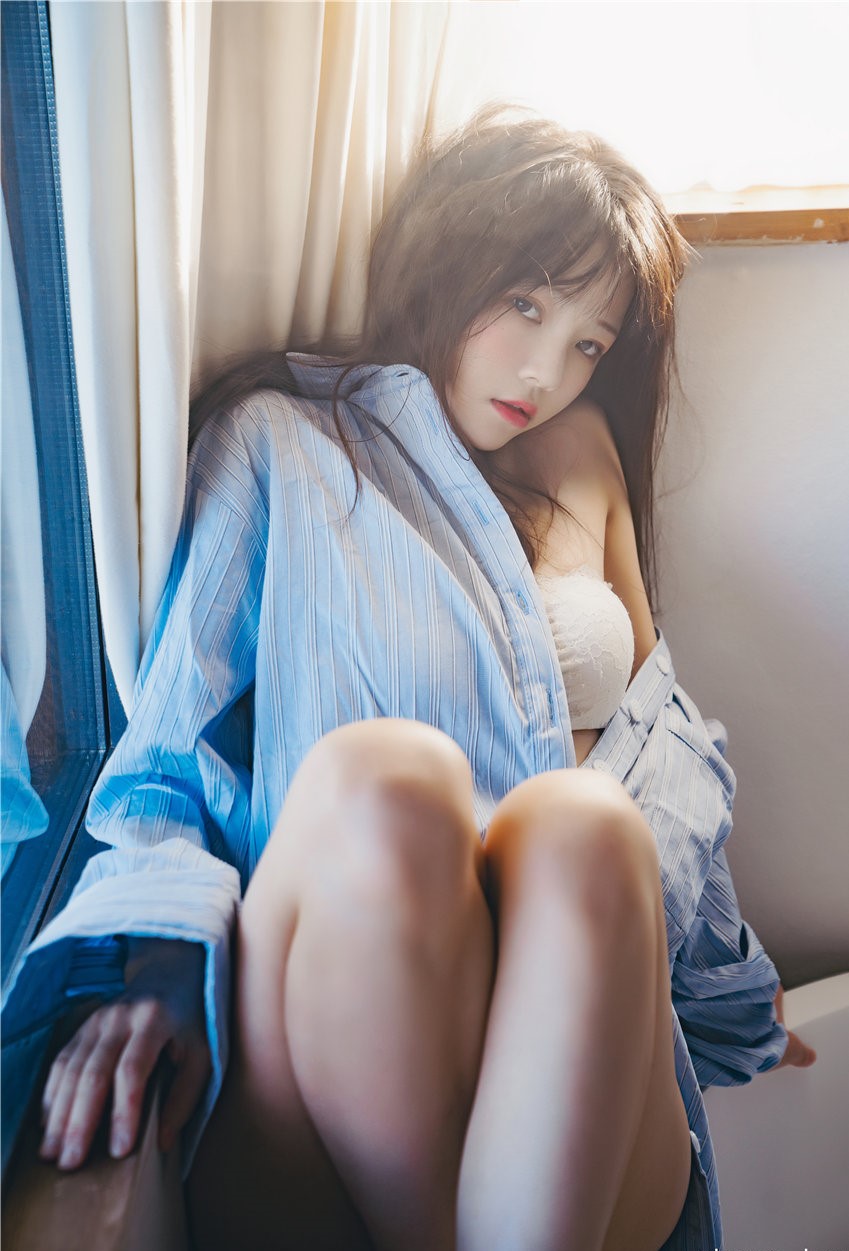 桜桃喵 蓝衬衫[44P-1.10GB] 第4张