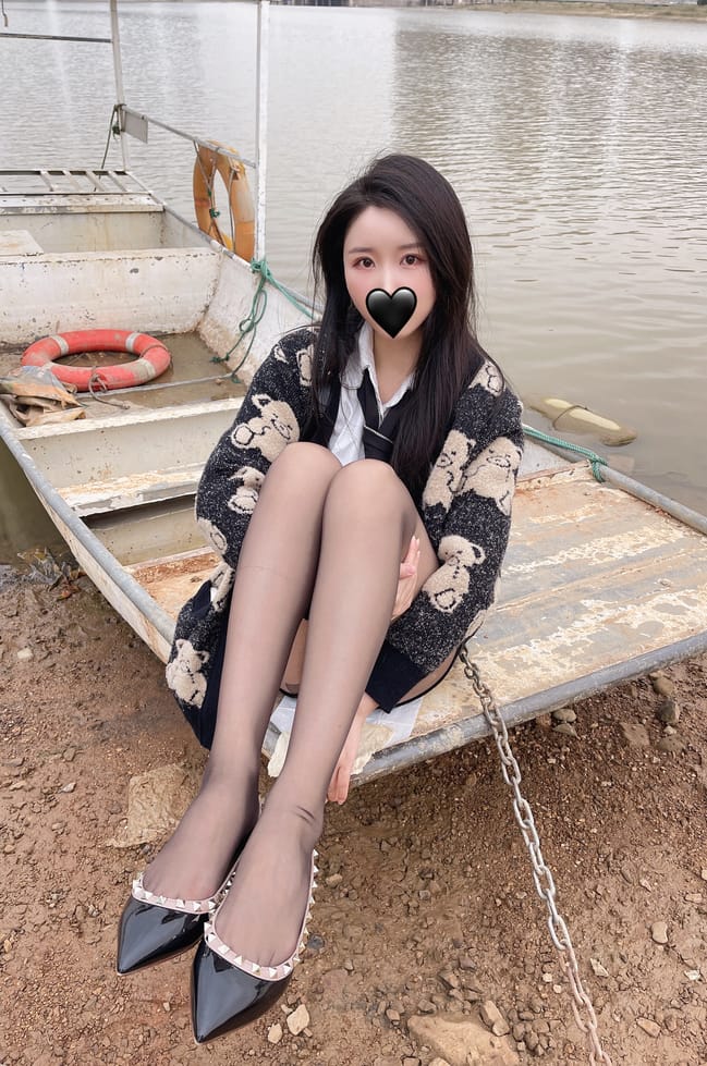 【微-密】July芝岚-毛衣风采[56P-278M] 第1张