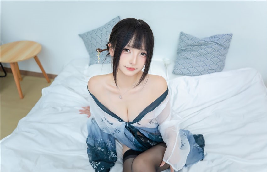 神楽坂真冬 蓬山夜吟 [75P2V-223MB] 第3张