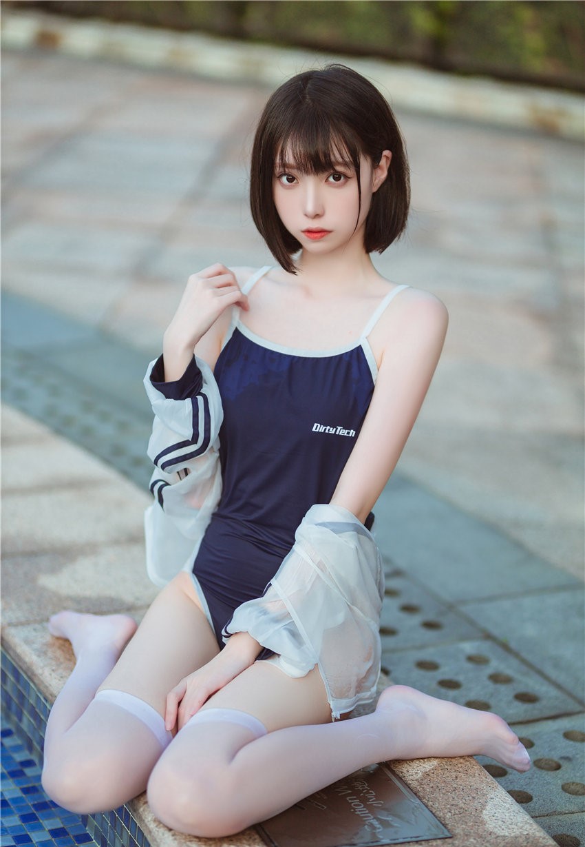 许岚LAN 泳池竞泳 [40P-365] 第3张