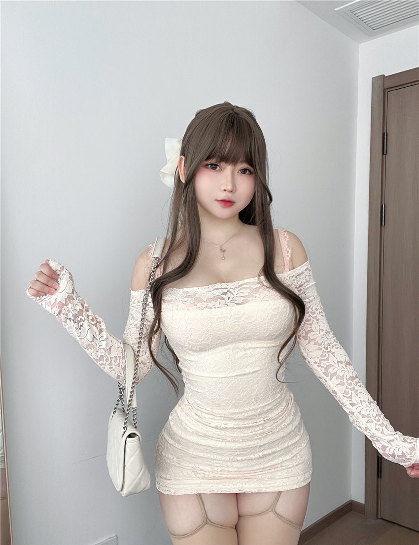 是依酱吖 学姐约会日 [30P4V-973MB] 第2张