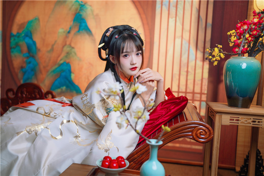 兔子Zzz不吃胡萝卜 小轩窗正梳妆 [38P-434MB] 第1张