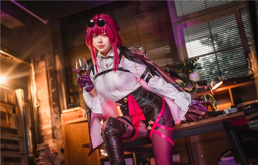 阿九从不咕咕 卡芙卡[50P-5V1.07GB] 第2张