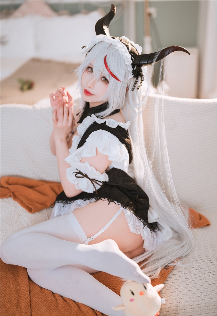 rioko凉凉子 妄想航线 港区的龙女仆[30P-355MB] 第4张