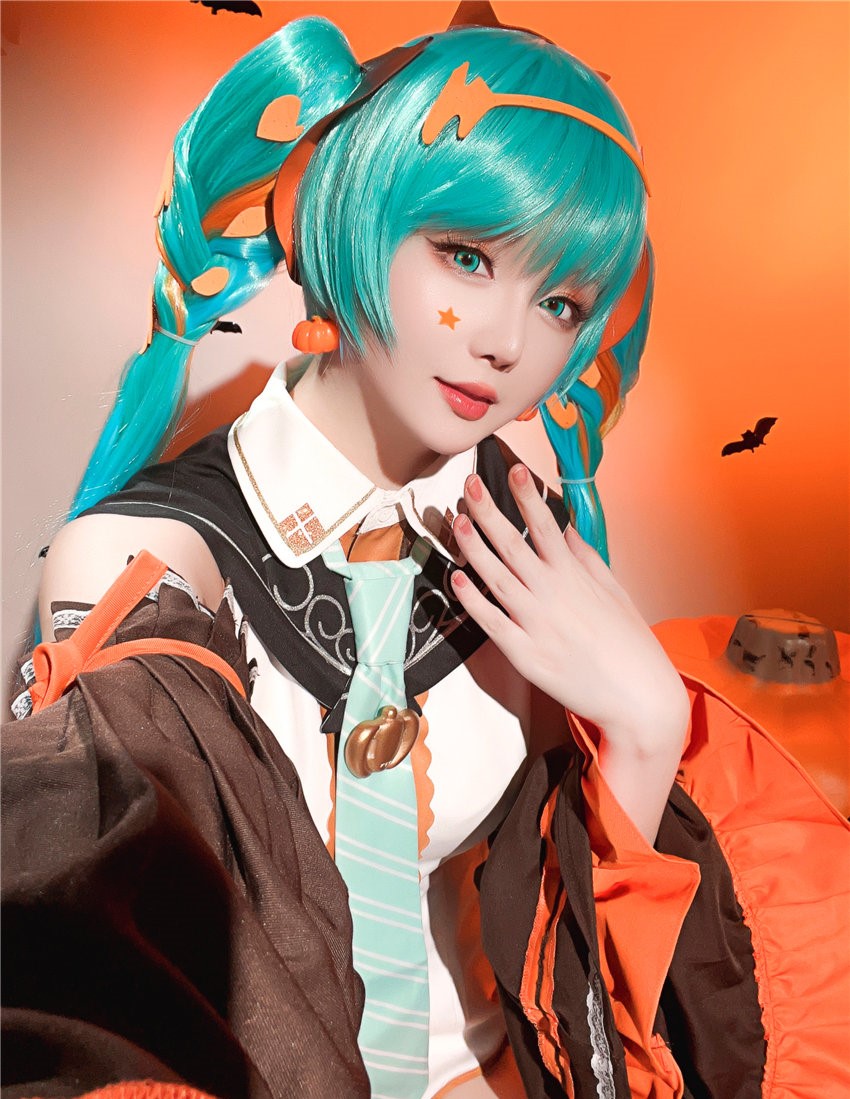 星之迟迟 23年10月计划赠品 万圣节MIKU [53P-306MB] 第2张