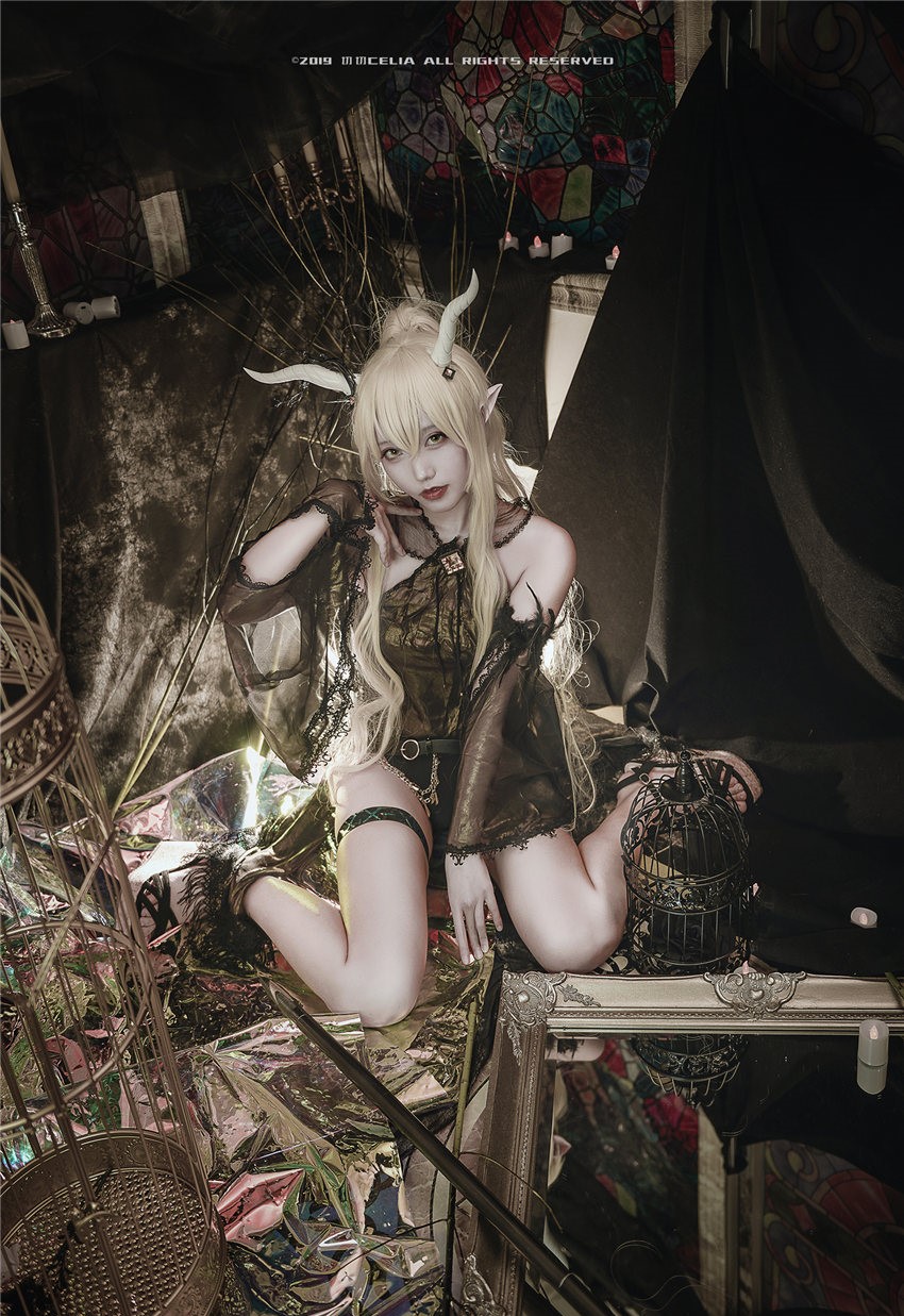 切切celia 闪灵 [12P-35MB] 第3张