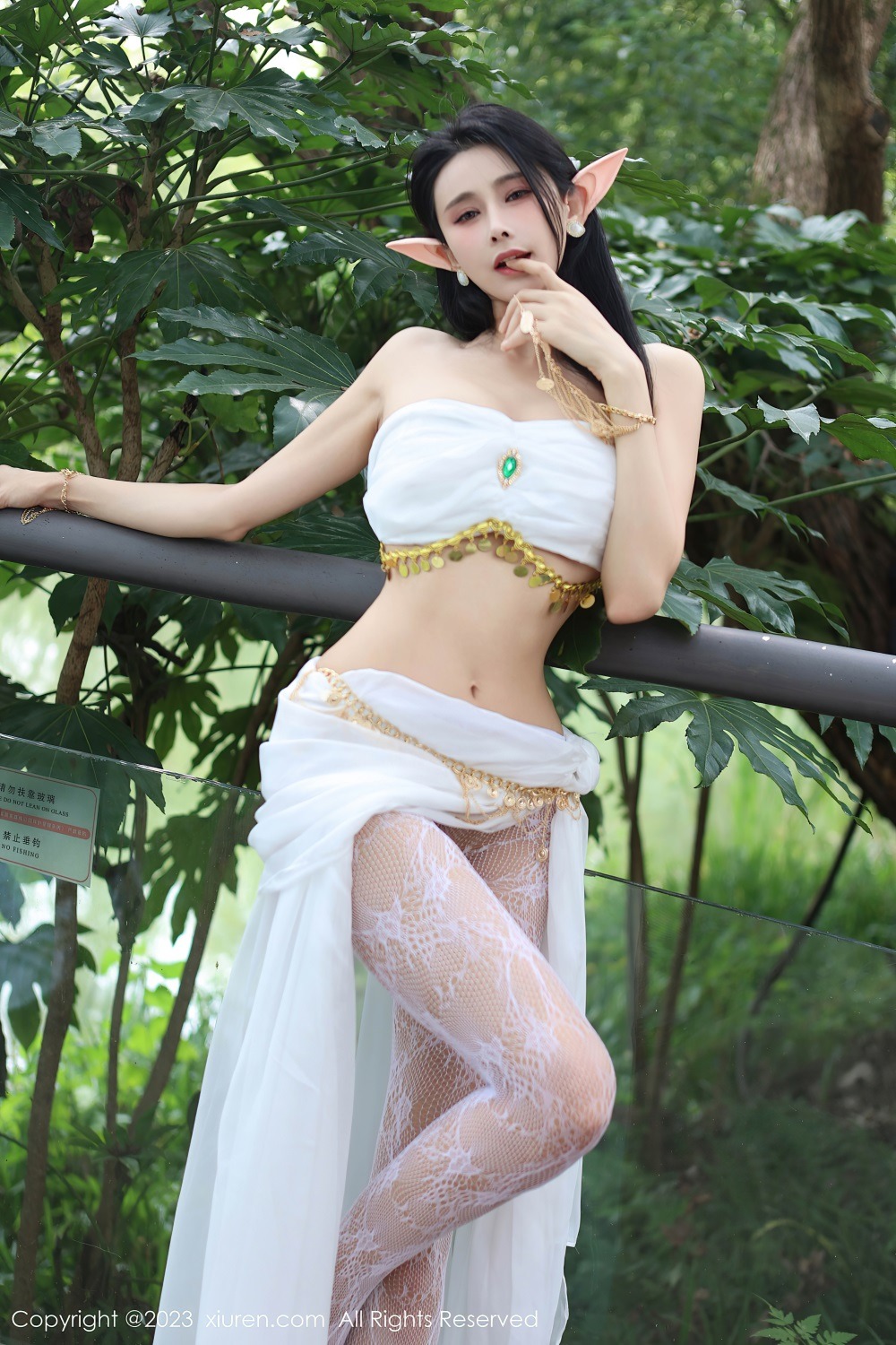 [秀人网] 2023.11.02 No.7598 草莓mm 白色网纱袜[71P/857MB] 第1张