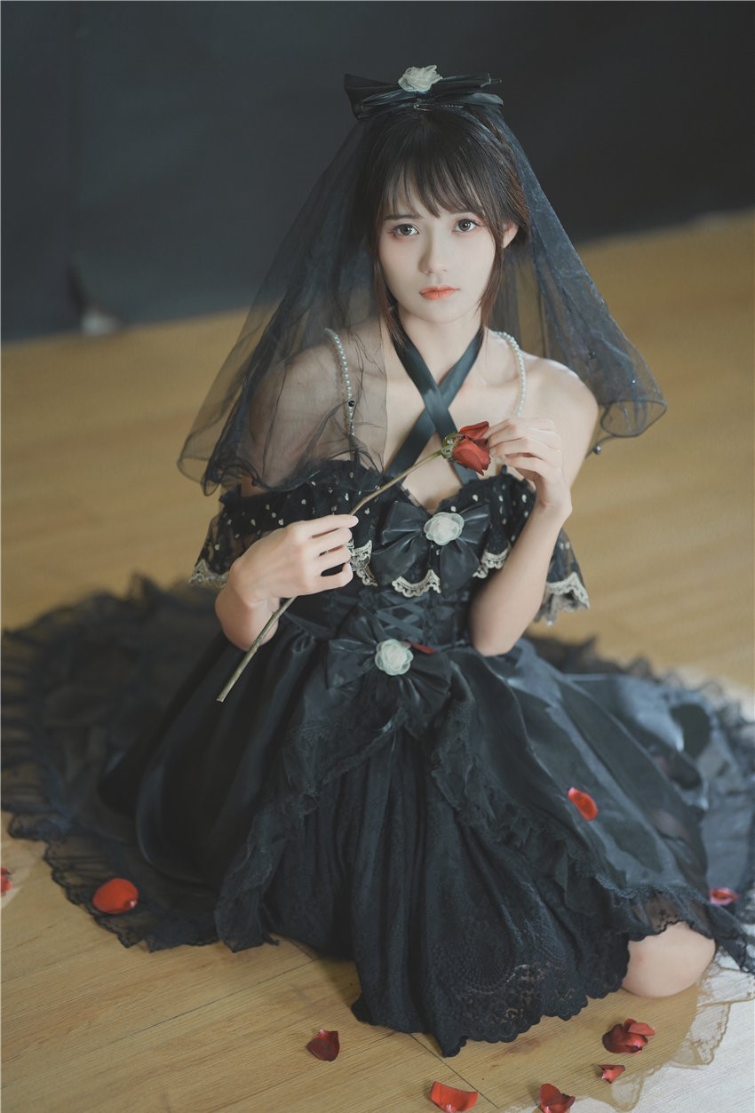 兔子Zzz不吃胡萝卜 契约十字 [27P-281MB] 第2张