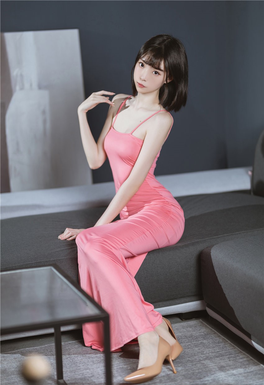 许岚LAN 粉色长裙 [40P-296MB] 第1张