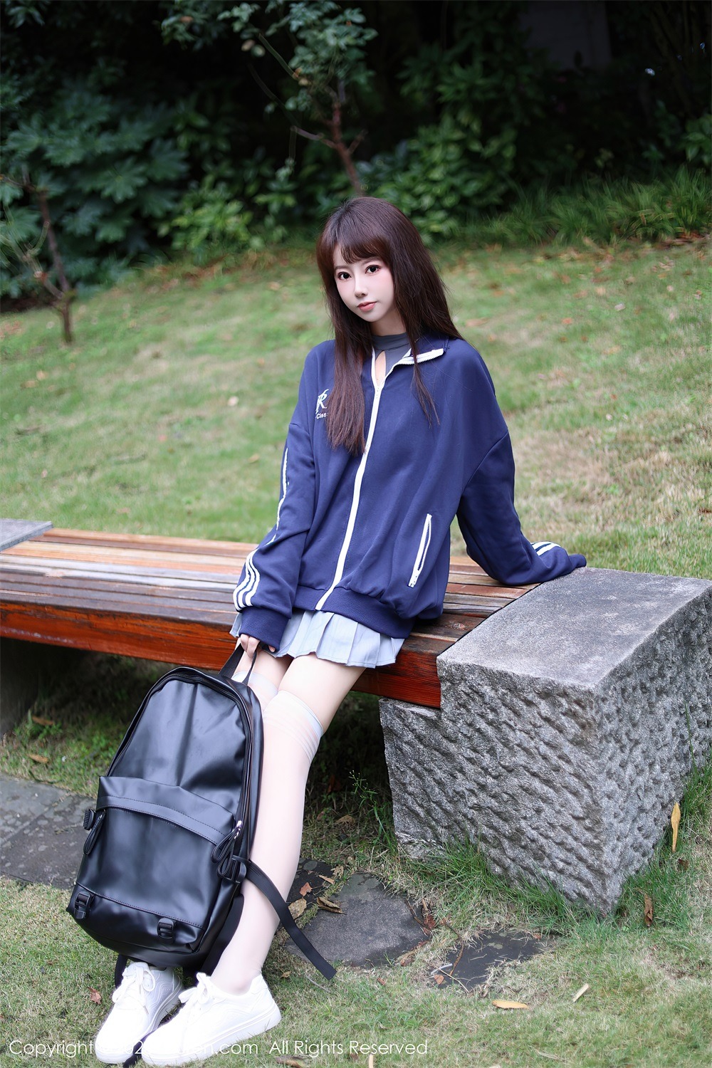 [秀人网] 2023.12.08 No.7784 韩系学妹 蓝色休息服[70P/807MB] 第1张