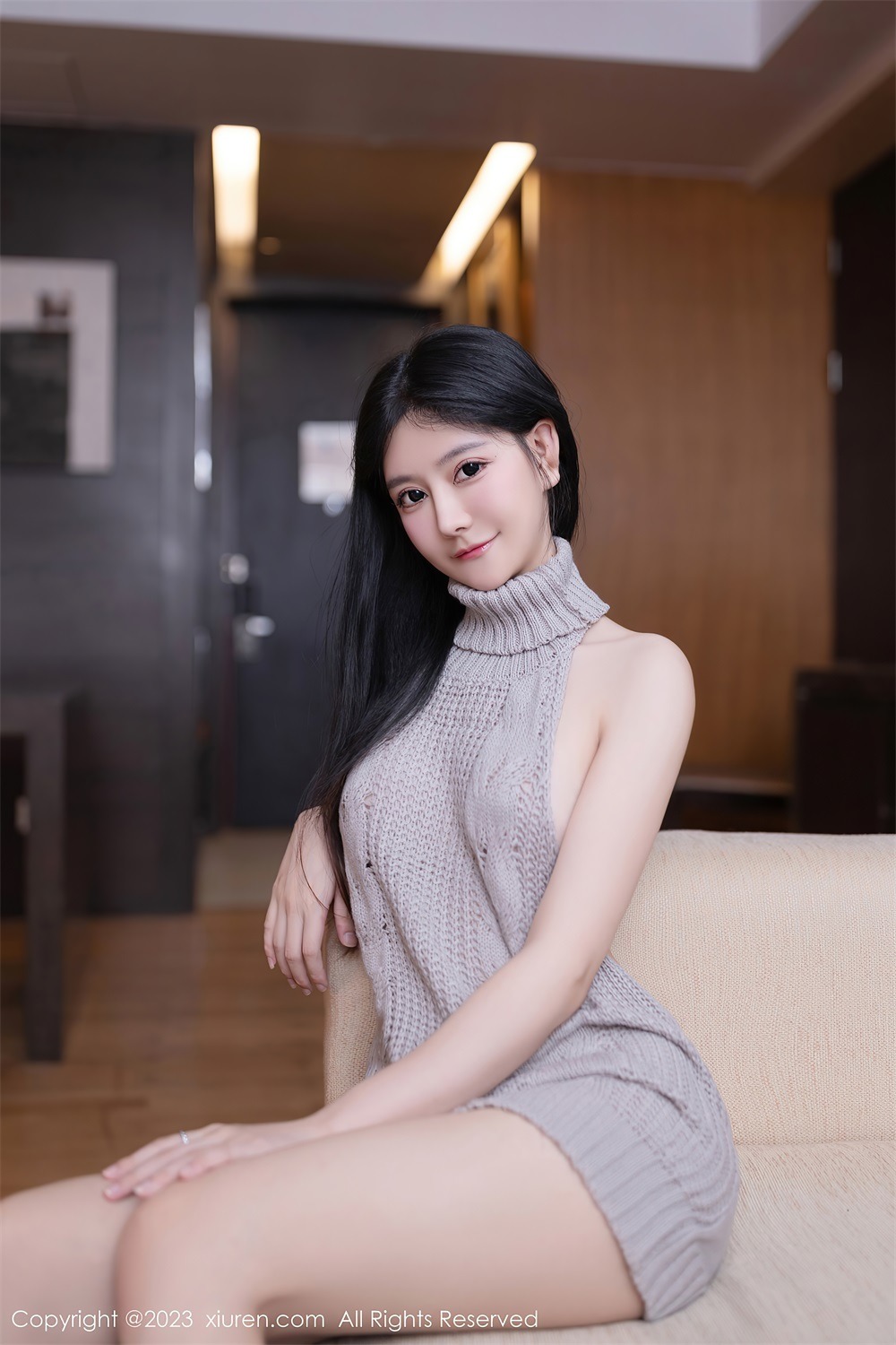 [秀人网] 2023.12.15 No.7818 幼幼 灰色毛线衣[81P/751MB] 第1张