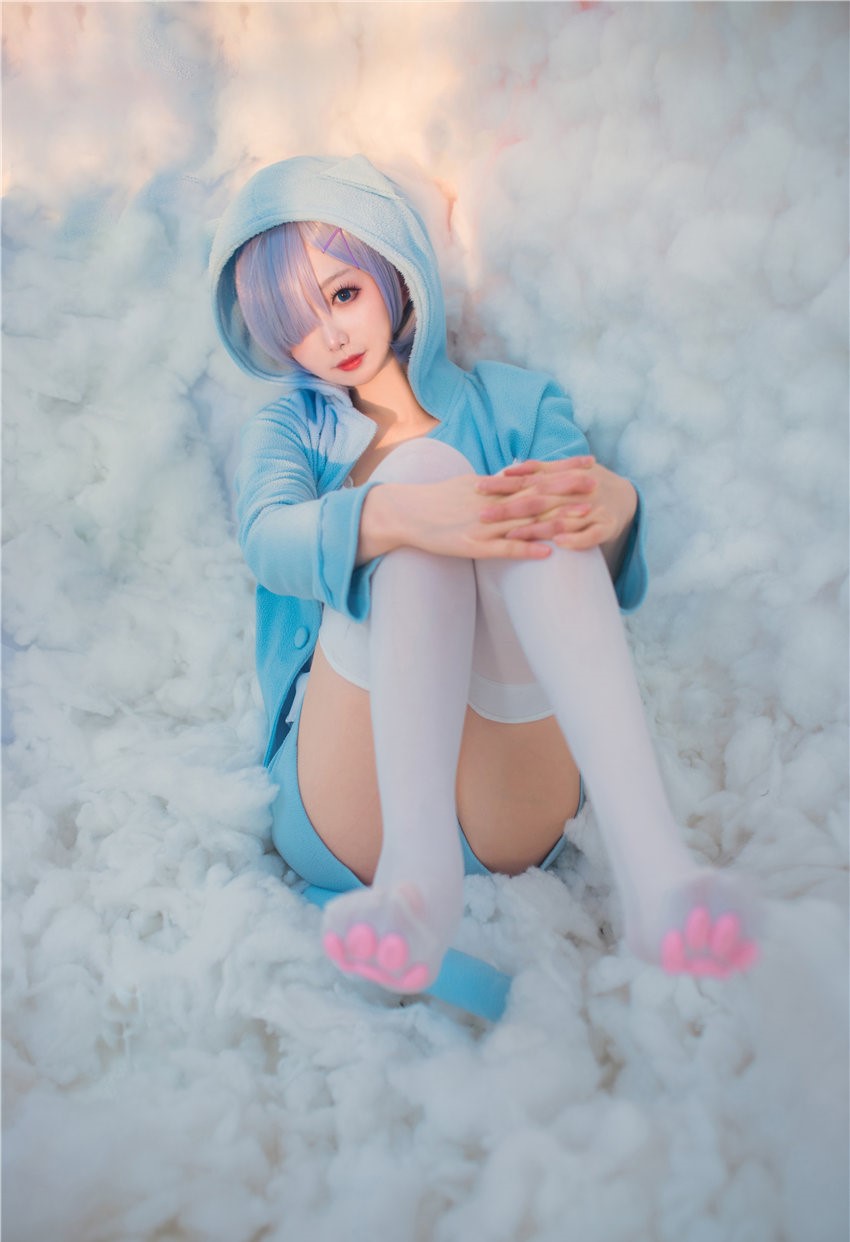 封疆疆v 雷姆[20P-174MB] 第2张