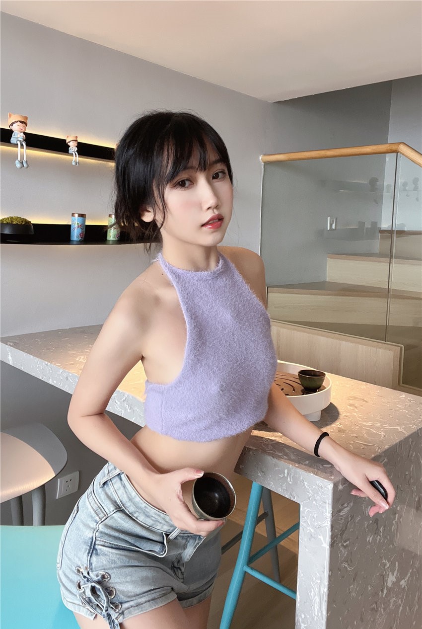 不呆猫 紫色人妻日常 [33P-179MB] 第3张