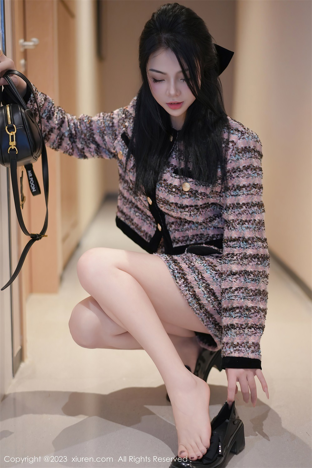 [秀人网] 2023.12.28 No.7877 媛宝儿boa 暗粉色上衣搭[52P/495MB] 第1张