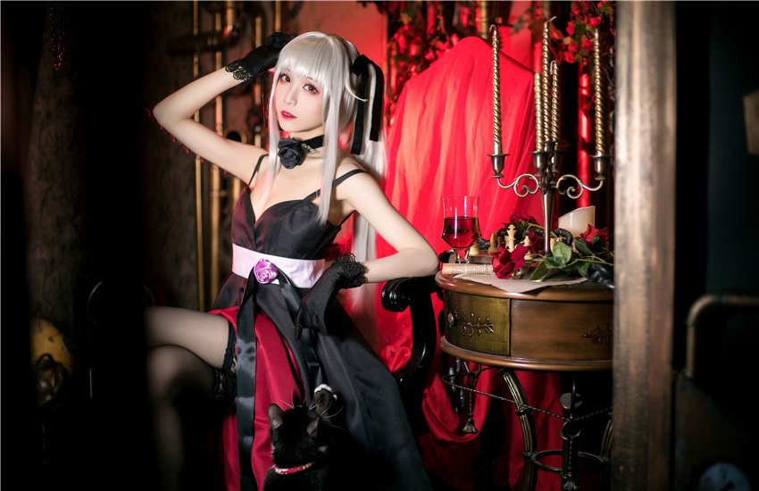 Tomoyo酱 雾枝礼服&水着 [30P-104MB] 第1张