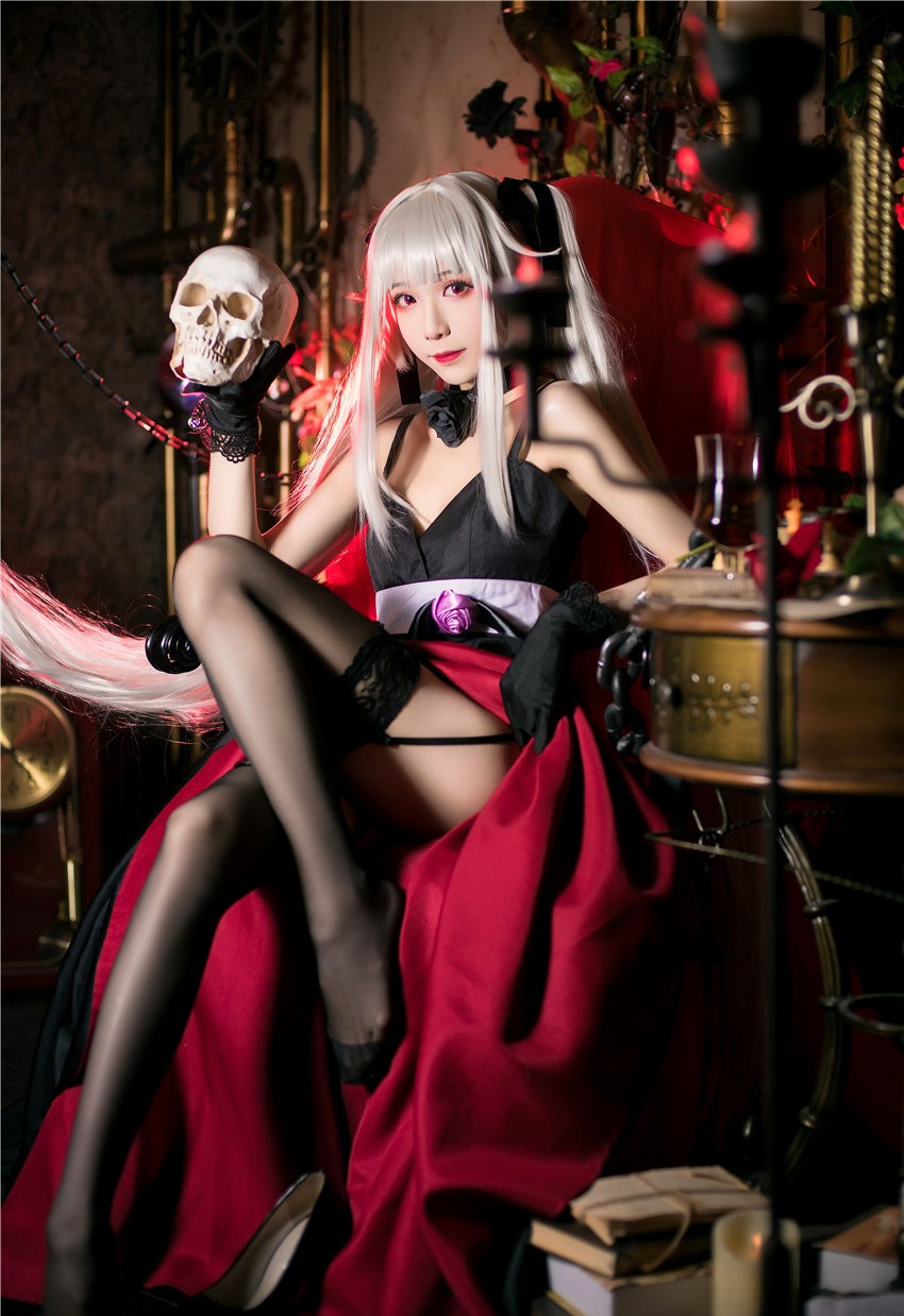 Tomoyo酱 雾枝礼服&水着 [30P-104MB] 第2张