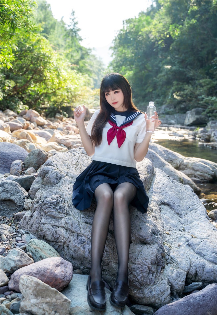 miko酱ww 小溪流[24P1V-217MB] 第3张