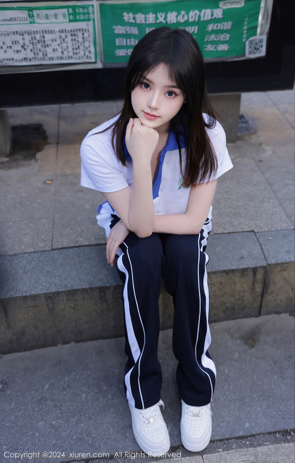 [秀人网] 2024.01.19 NO.7994 豆瓣酱 学妹制服[85P/740MB] 第1张